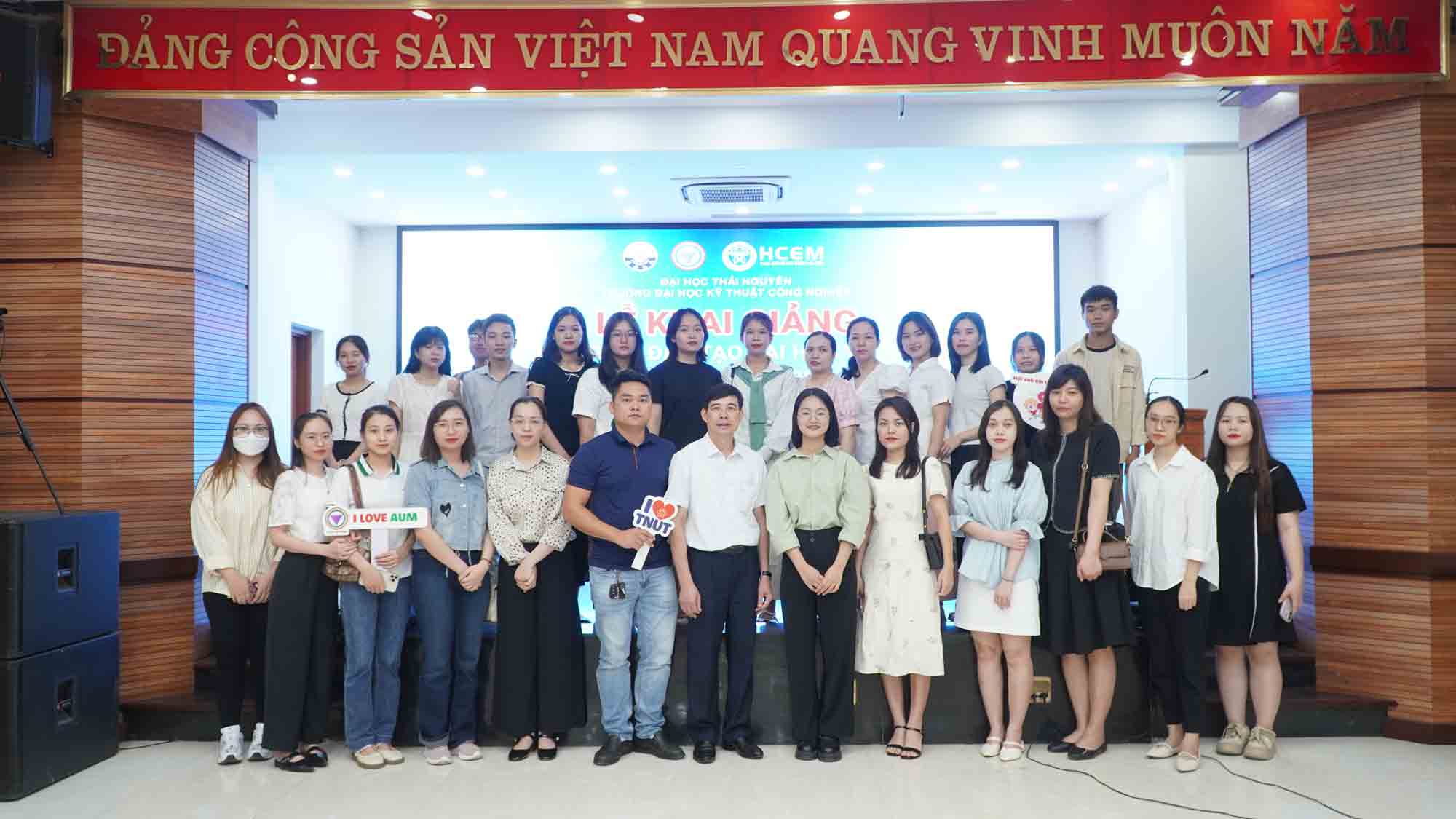 le khai giang tnut elearning dot 2 nam 2024