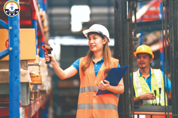 logistics va quan lý chuoi cung ung xet khoi nao
