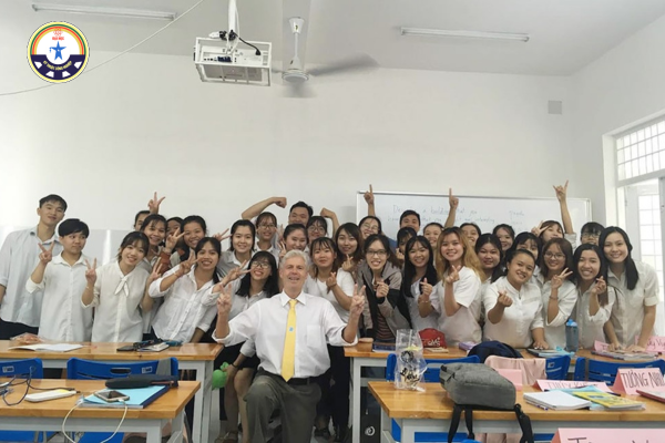 Ngang ngon ngu anh ra truong lam gi