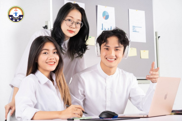 bang cu nhan he tu xa nganh Ngon ngu Anh