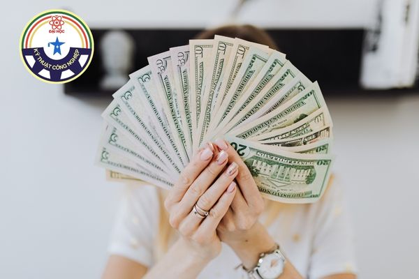 nganh kinh te cong nghiep ra lam gi